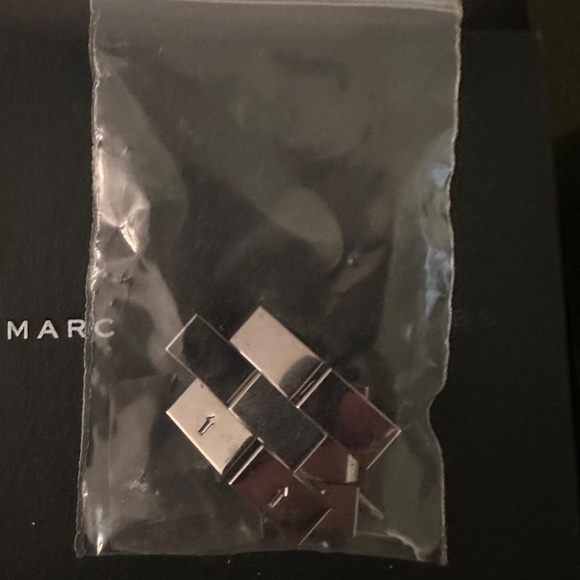 Marc Jacobs Ladies Watch - Picture 3 of 4